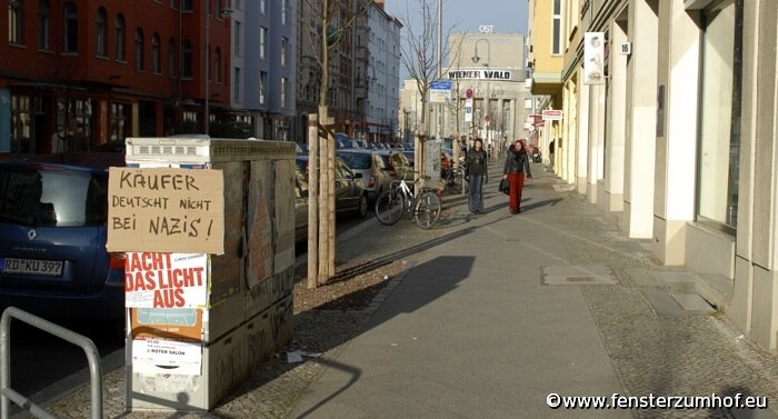 Thor Steinar-Laden in Berlin - "Deutscht nicht bei Nazis"