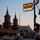 Abend an der Oberbaumbrücke in Berlin