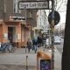 Lach mal in der Simon-Lach-Straße in Berlin